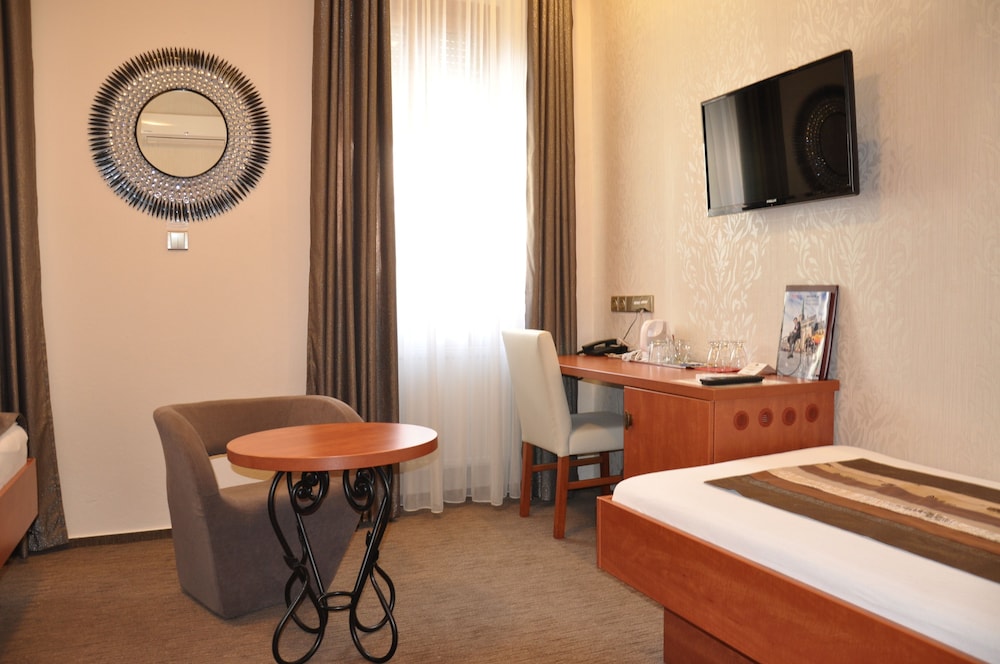 Hotel Roudna 39/69