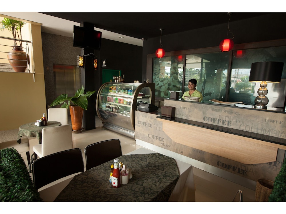 The Green Plaza Hotel (ex Boutique The Green Bay View Samui) 17/48
