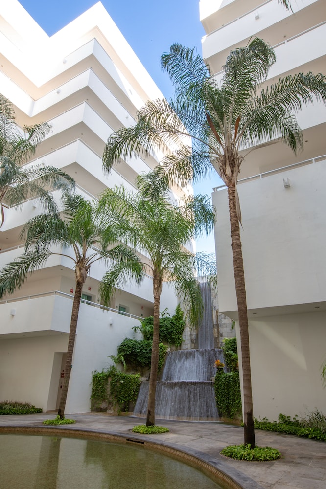 Ocean Breeze Hotel Nuevo Vallarta 30/40