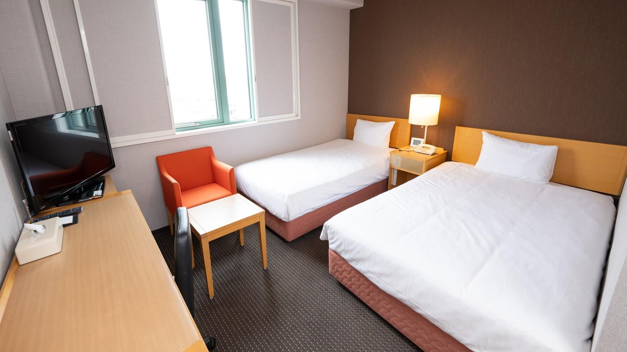 Standard, Twin Beds