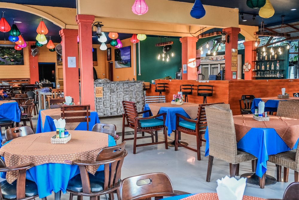 Sugar and Spice Inn 32/48