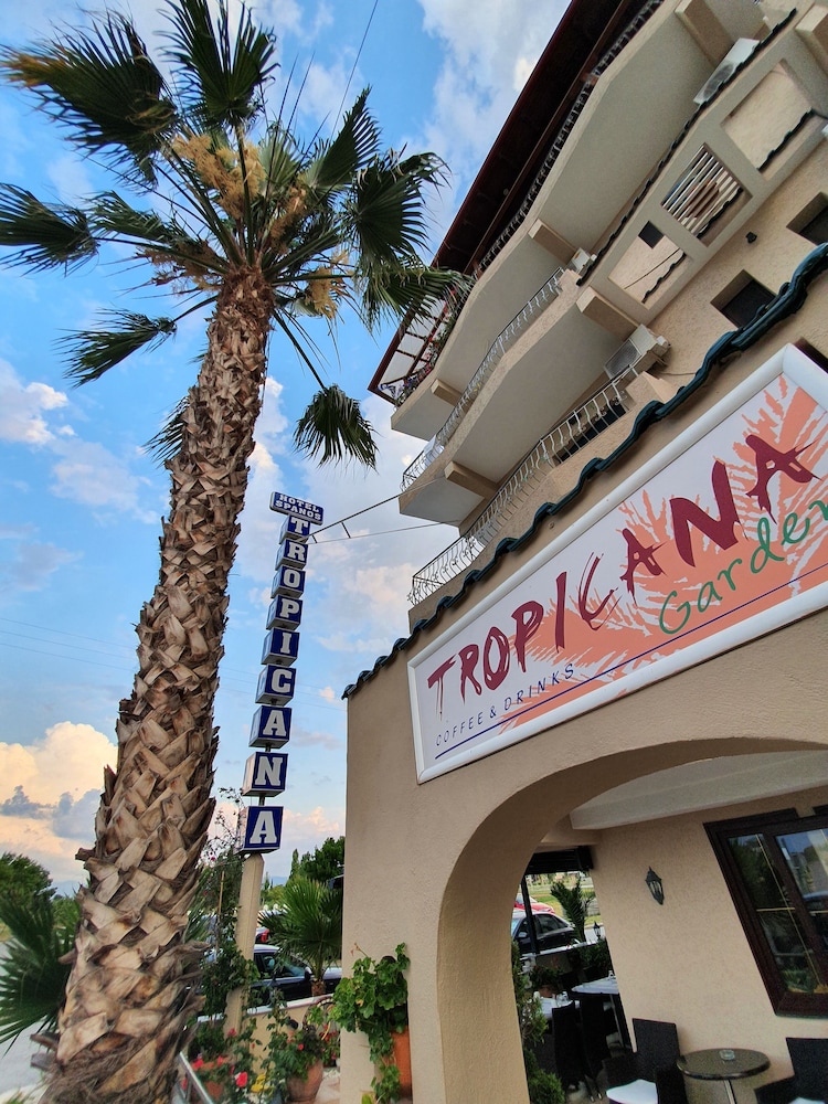Tropicana 4/29