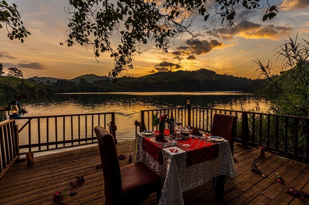 Crater Safari Lodge 26/50