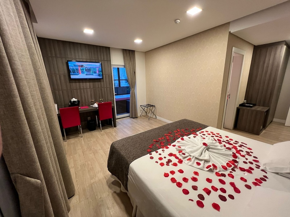 Holiday And Business Hotel 21/50