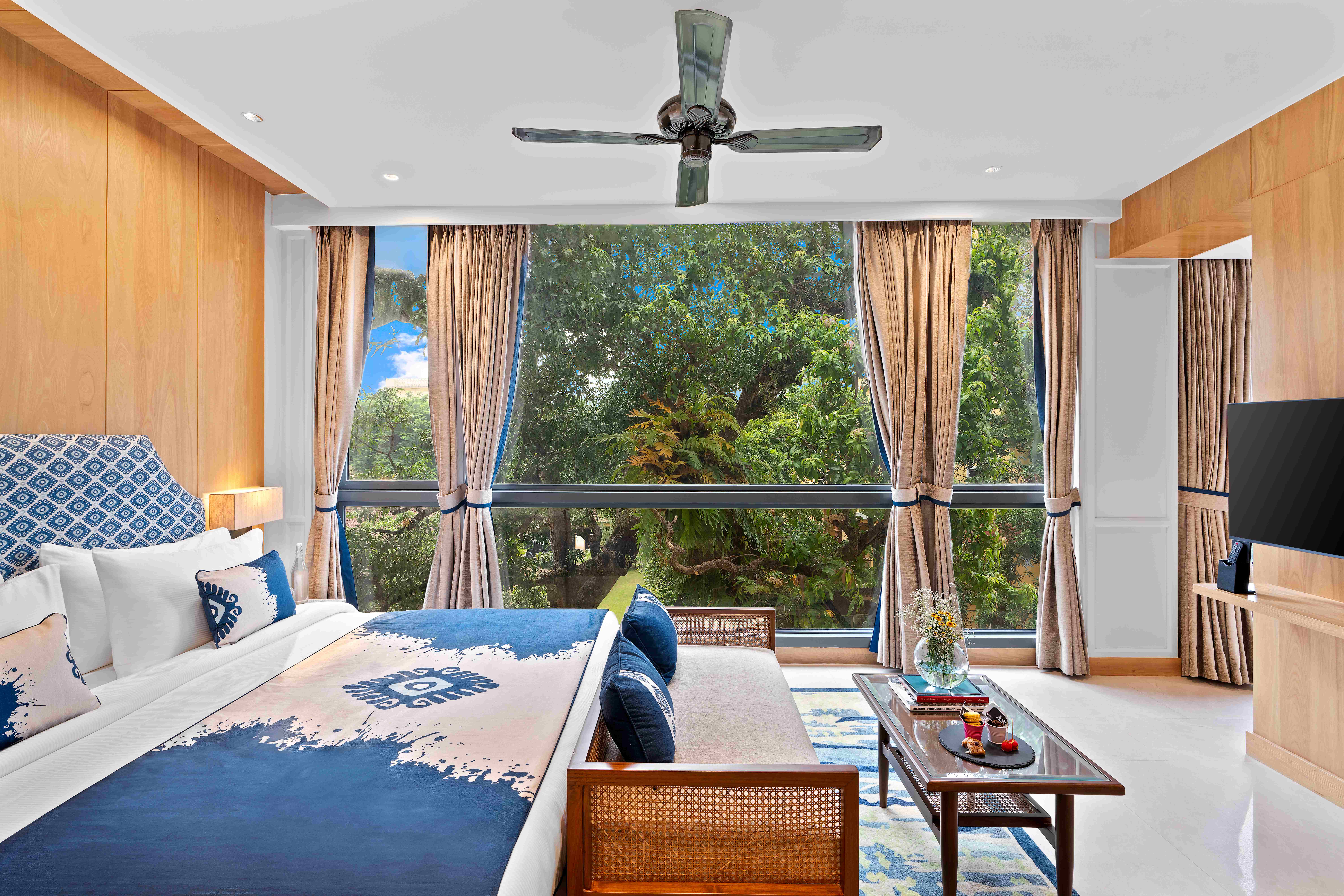 Junior Suite, Twin Beds, No Balcony
