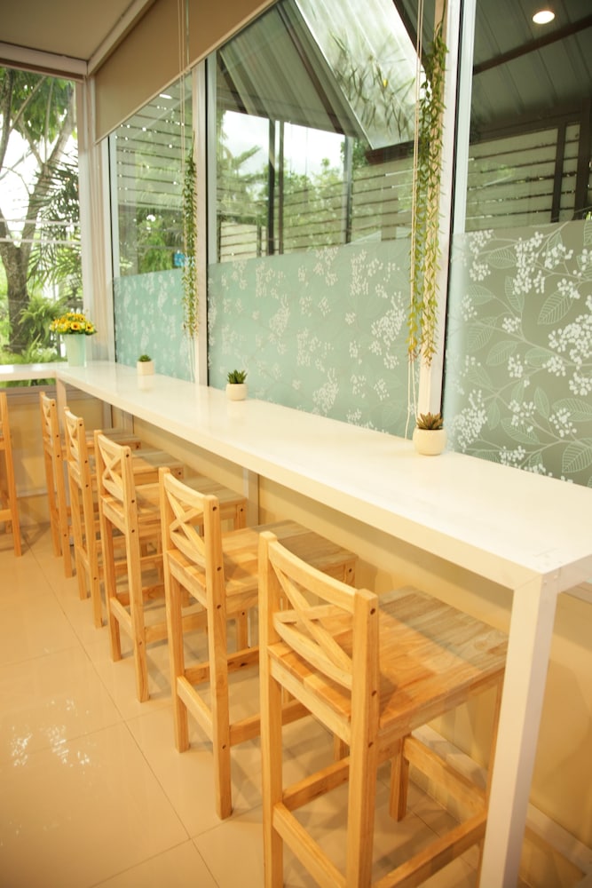 Friend's House Resort 26/45