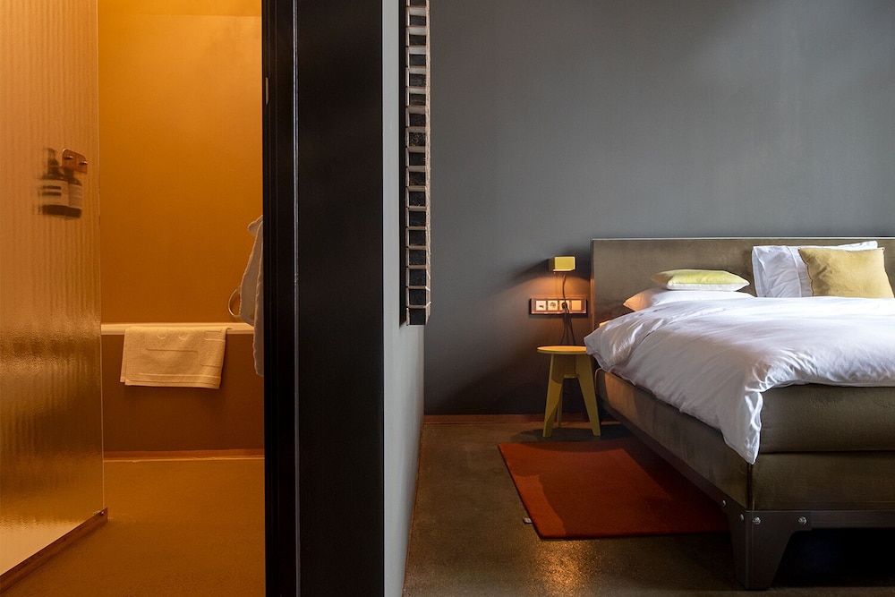 Hotel Piet Hein Eek 35/50