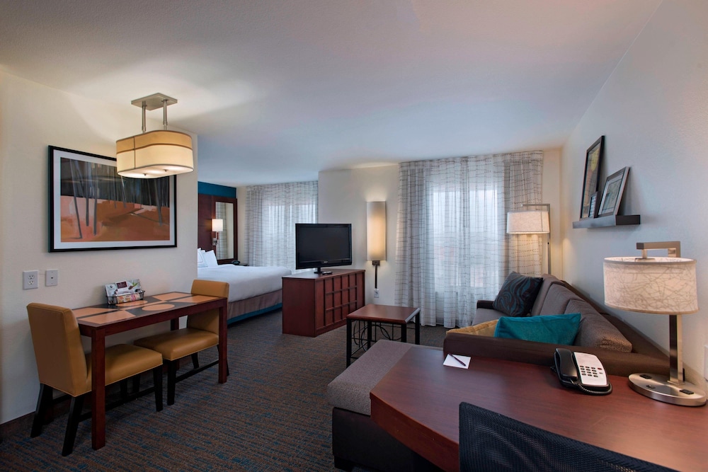 Residence Inn Bryan College Station 27/37