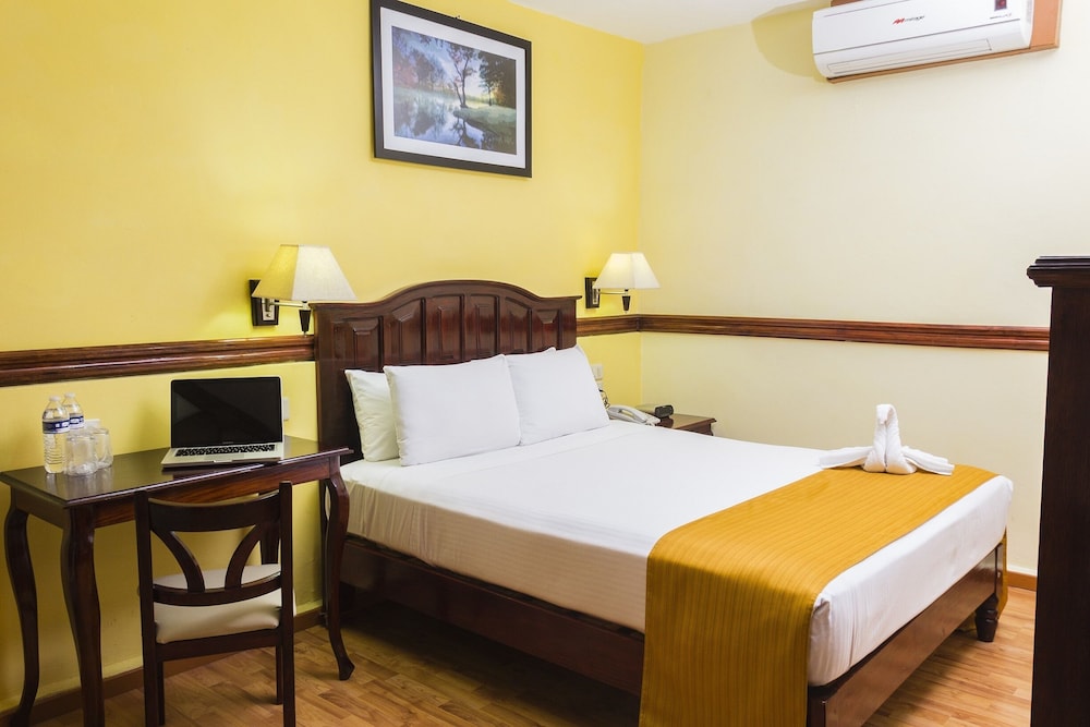 Hotel Madan Cardenas 13/51