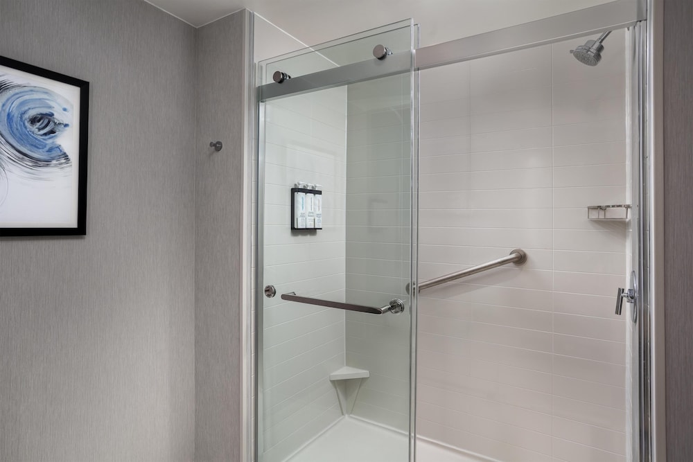 Hyatt Place Toronto Airport 49/50