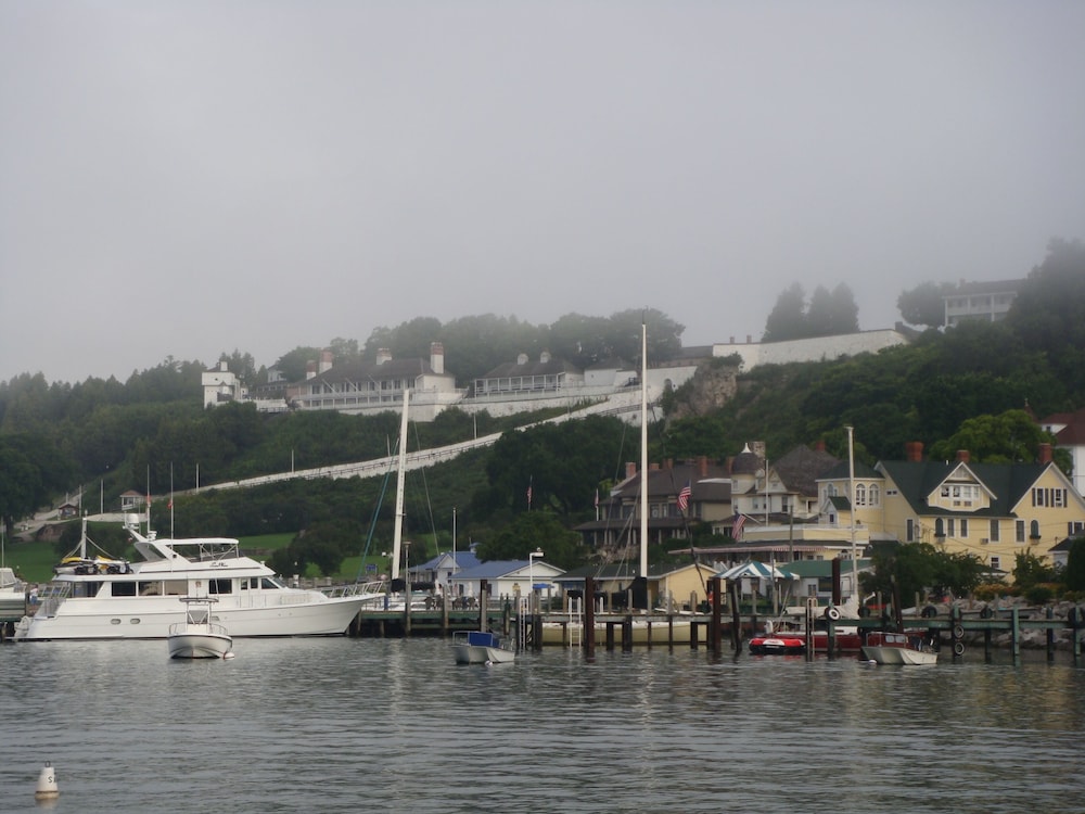 Inn on Mackinac 45/50