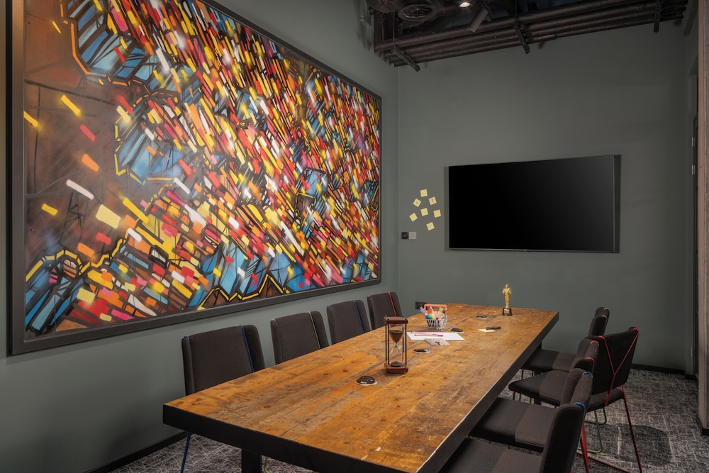 Moxy Cork 43/50