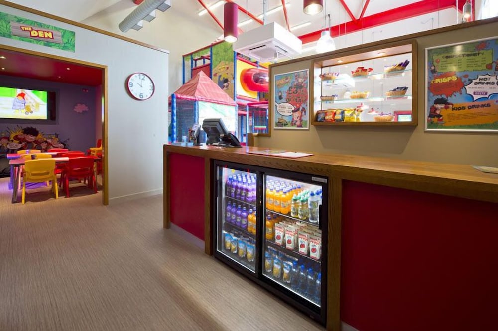 Premier Inn Newcastle Under Lyme 7/44