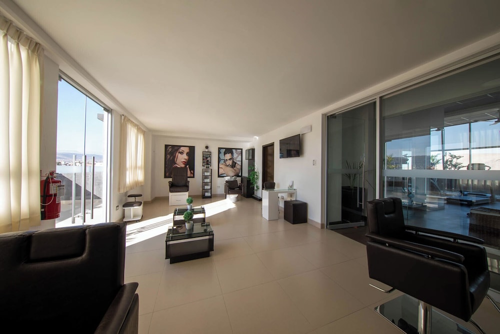 CASA ANDINA SELECT TACNA 52/76