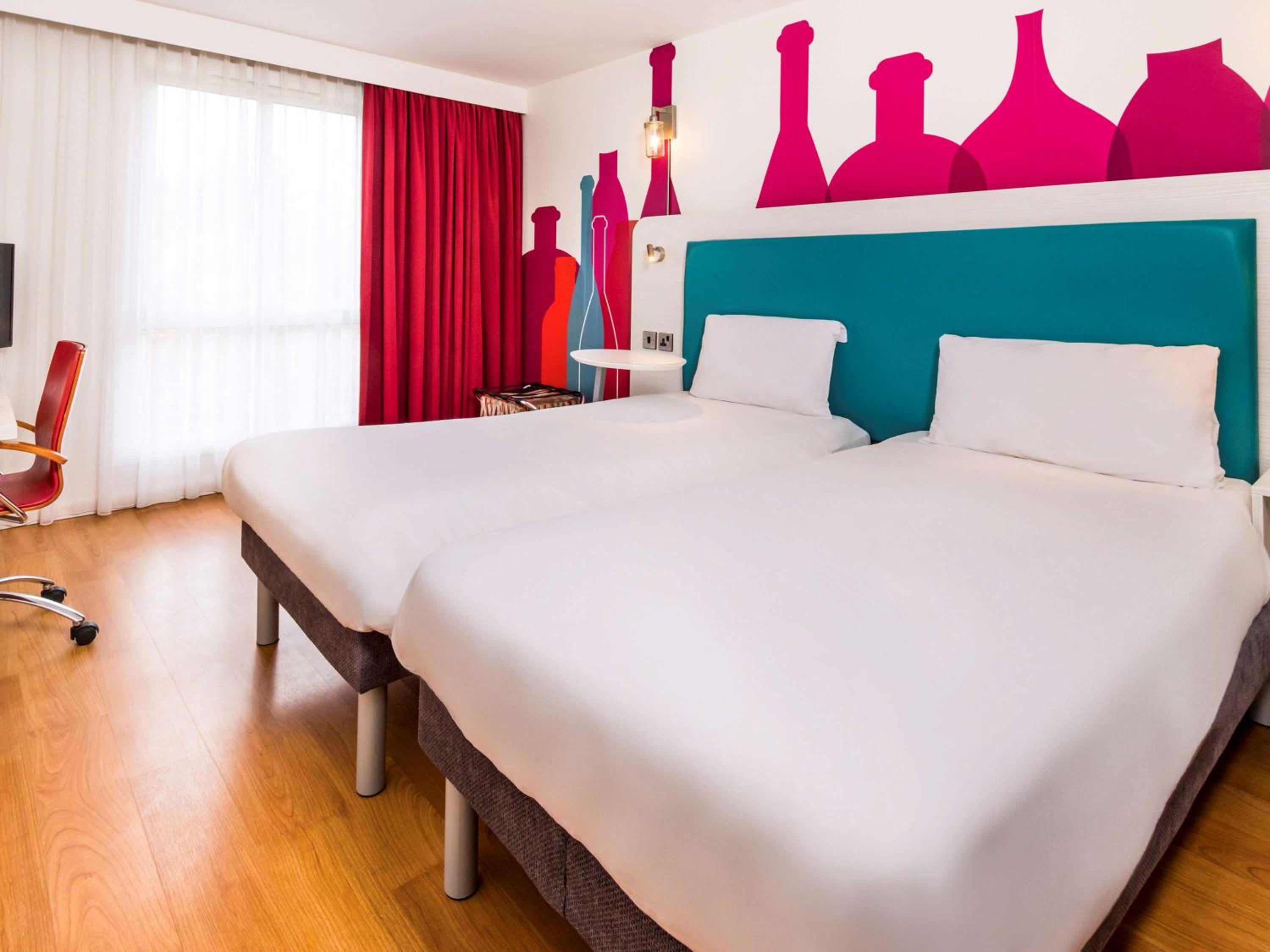 غرفة بسريرين منفصلين، Ibis Styles Barnsley 5/10