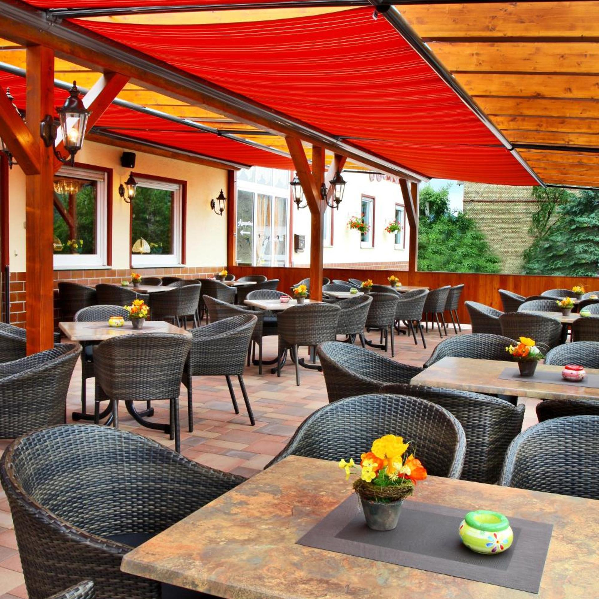 Hotel im Rheintal 44/57