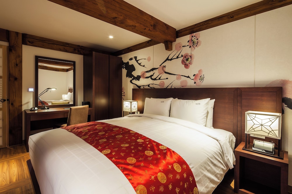Heritage, Garden, Suite, King Bed