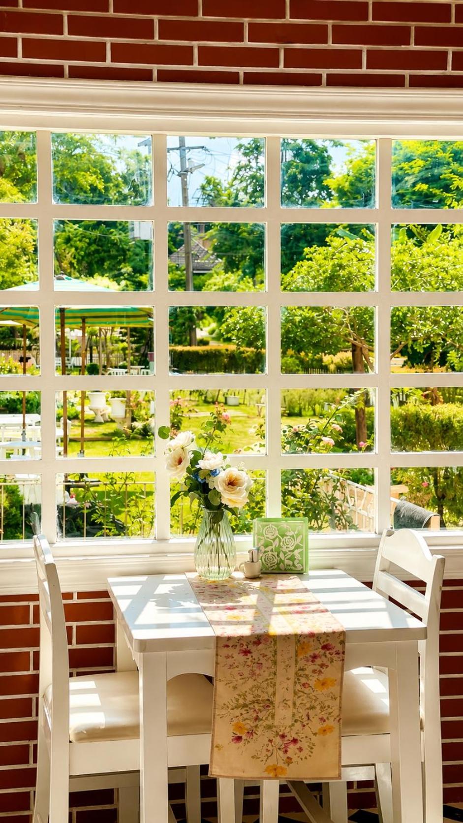 Hillsborough The English Country House 36/50