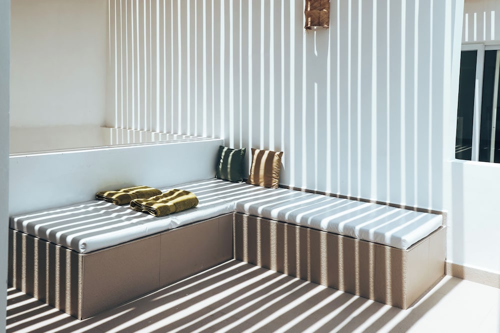 PREMIUM, PRIVATE POOLTERRACE