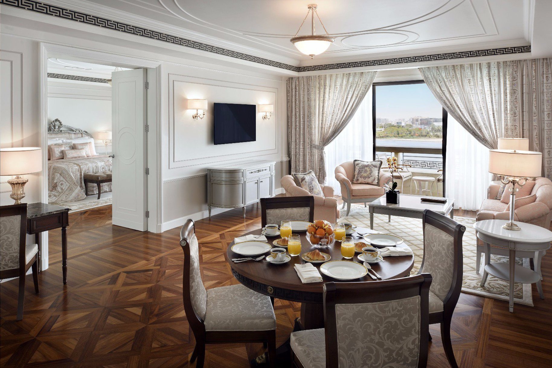GRAND SUITE CITY VIEW