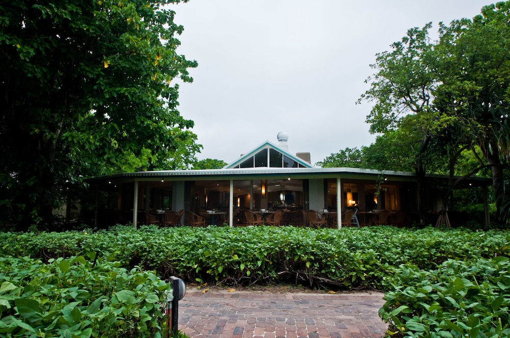 Heron Island Resort 66/70