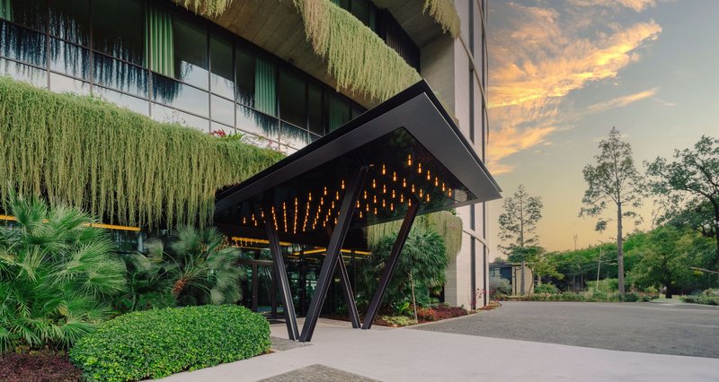 The Reserve by Savoy Signature 4/65