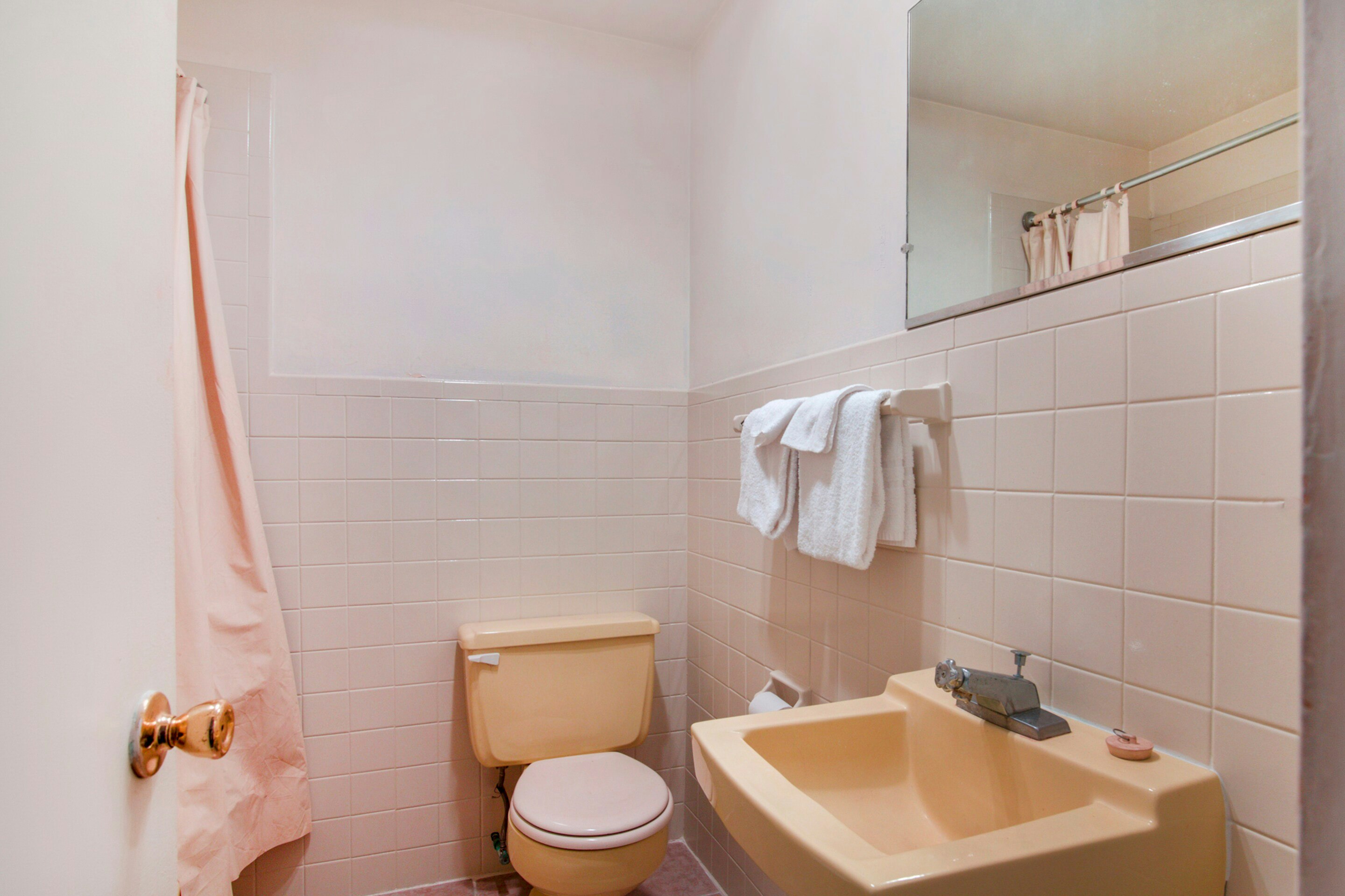 Hotel Dalton PA I-81 43/46