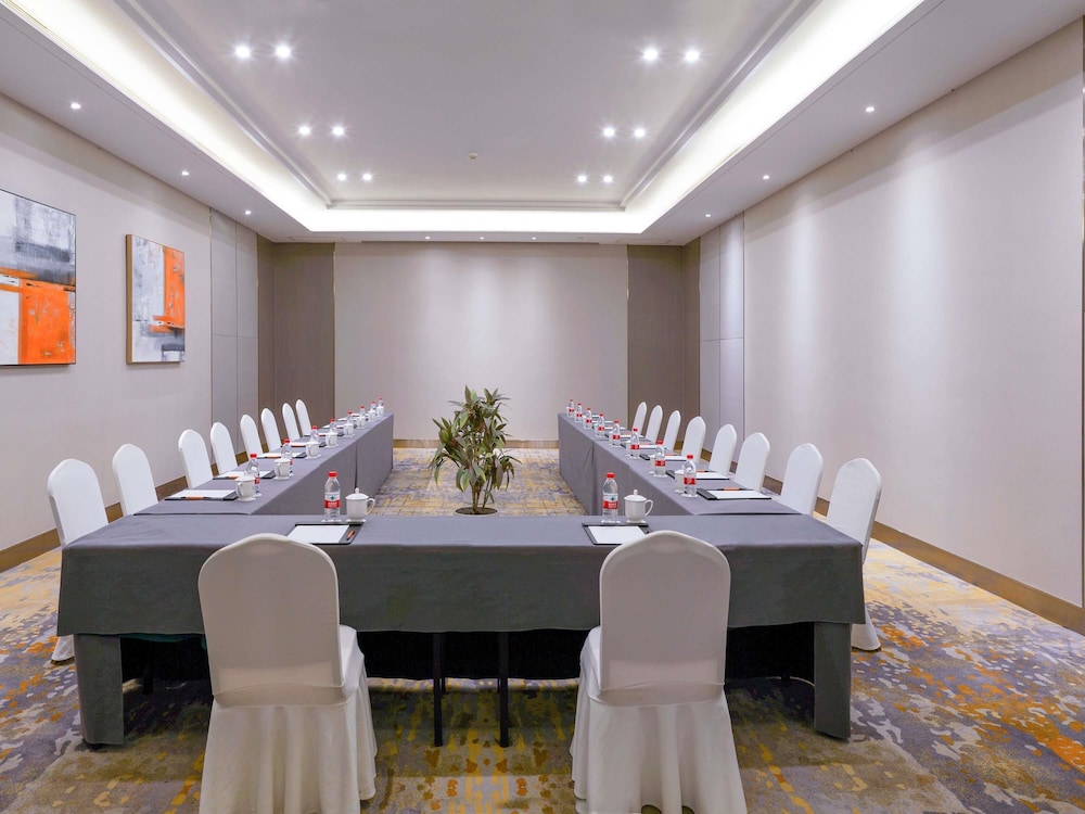Mercure Shijiazhuang People Square 67/80