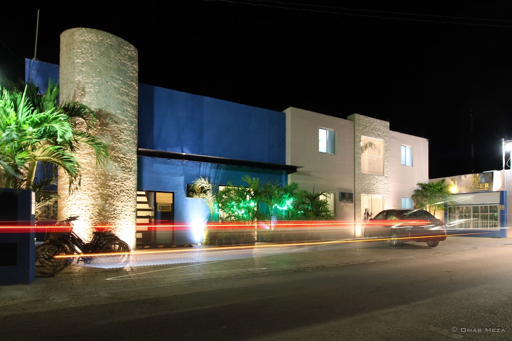 Gayser Hostal 4/25