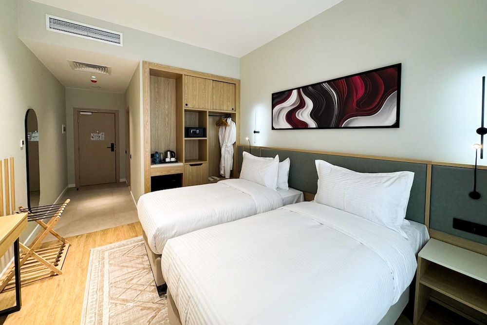 Deluxe, Twin Beds