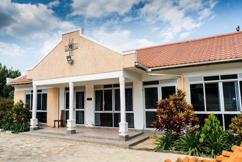Wagga Resort Hotel 4/40
