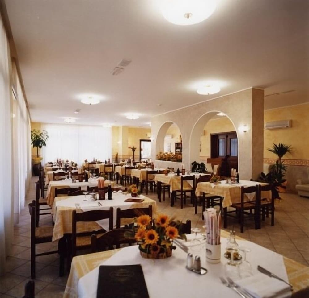 Hotel Tiziana 33/50