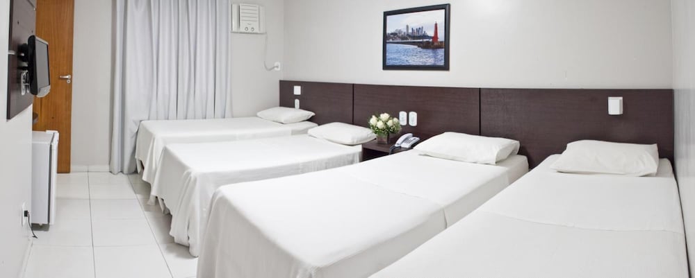 Absolutte Hotel 7/25