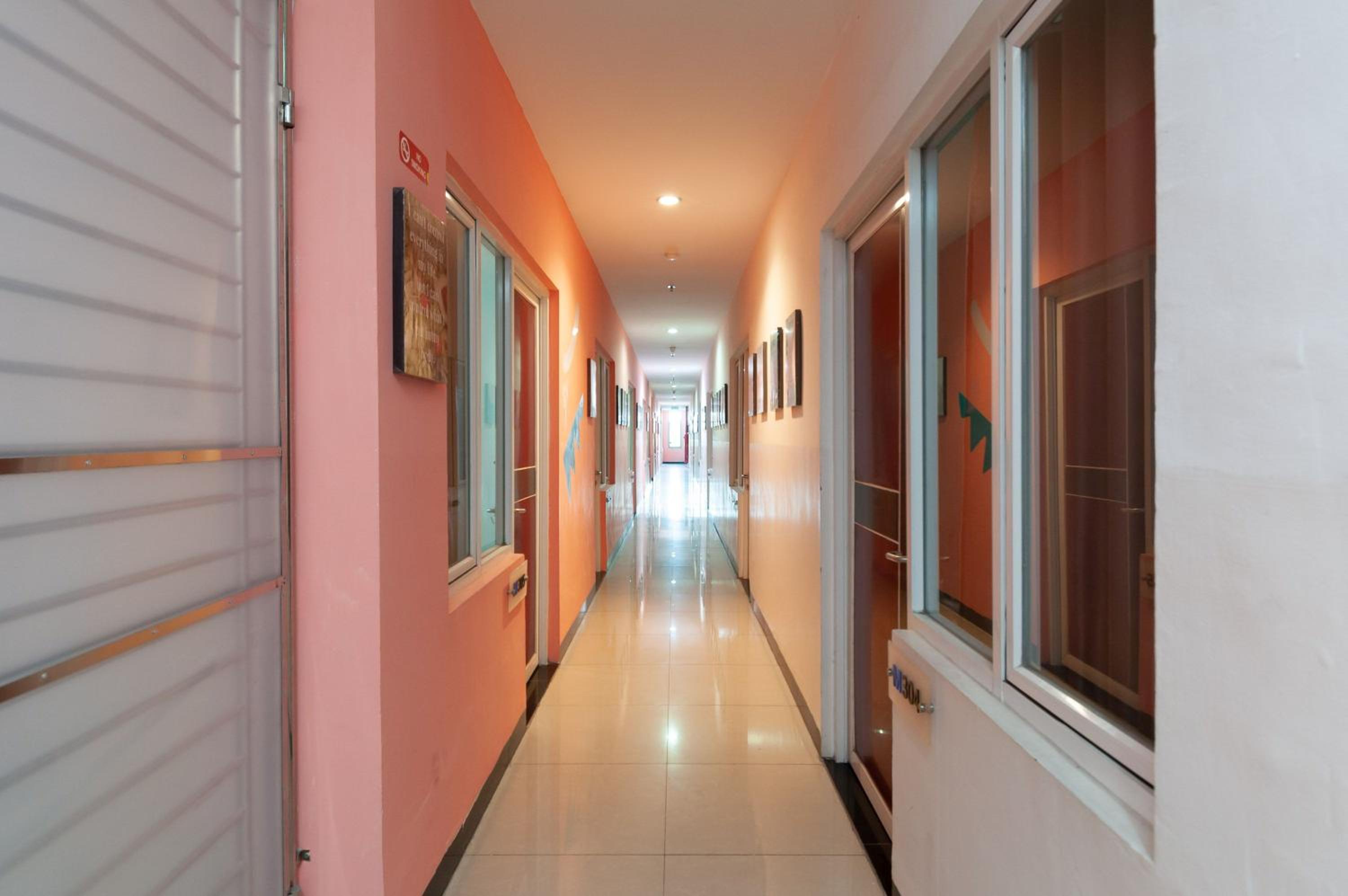 Sans Hotel Finest Medan 51/68