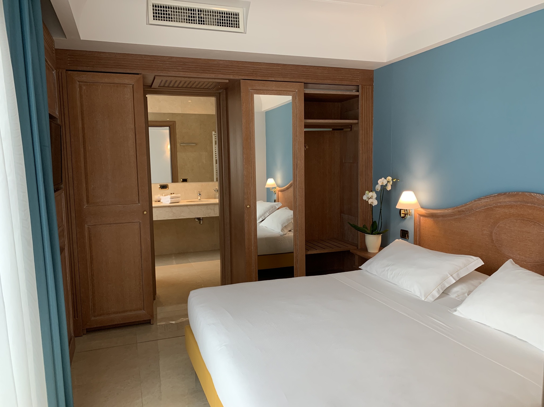 rooms