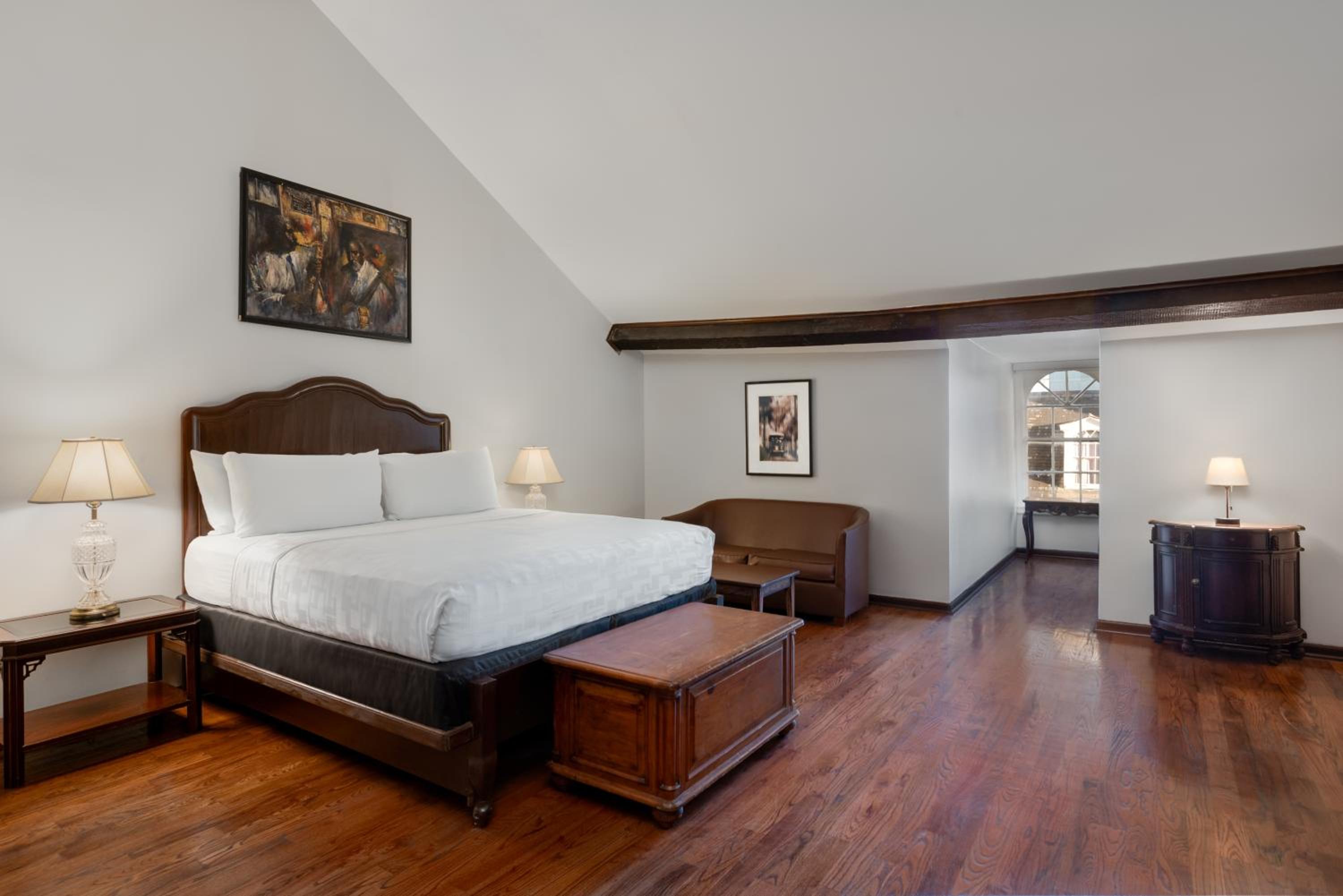 Suite, King Bed