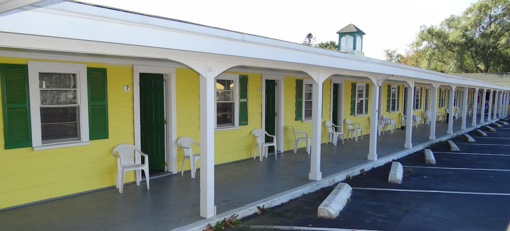 Jonathan Edwards Motel 12/65