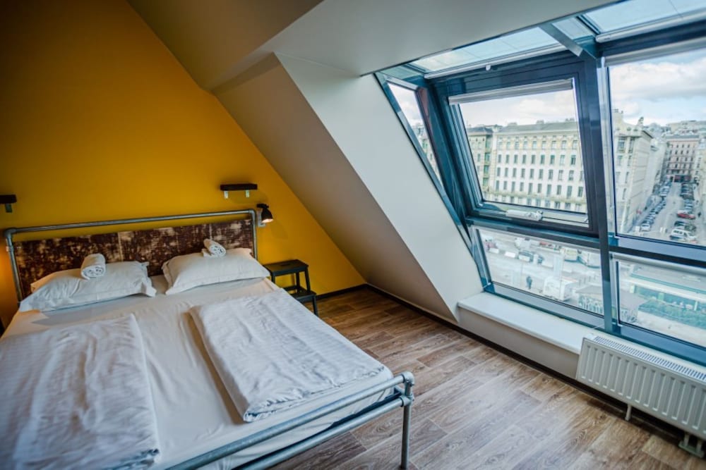 ROOM, DOUBLE BED, CITY VIEW
