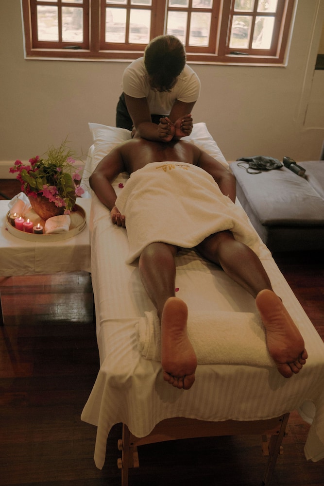 Olma Colonial Suites 31/66