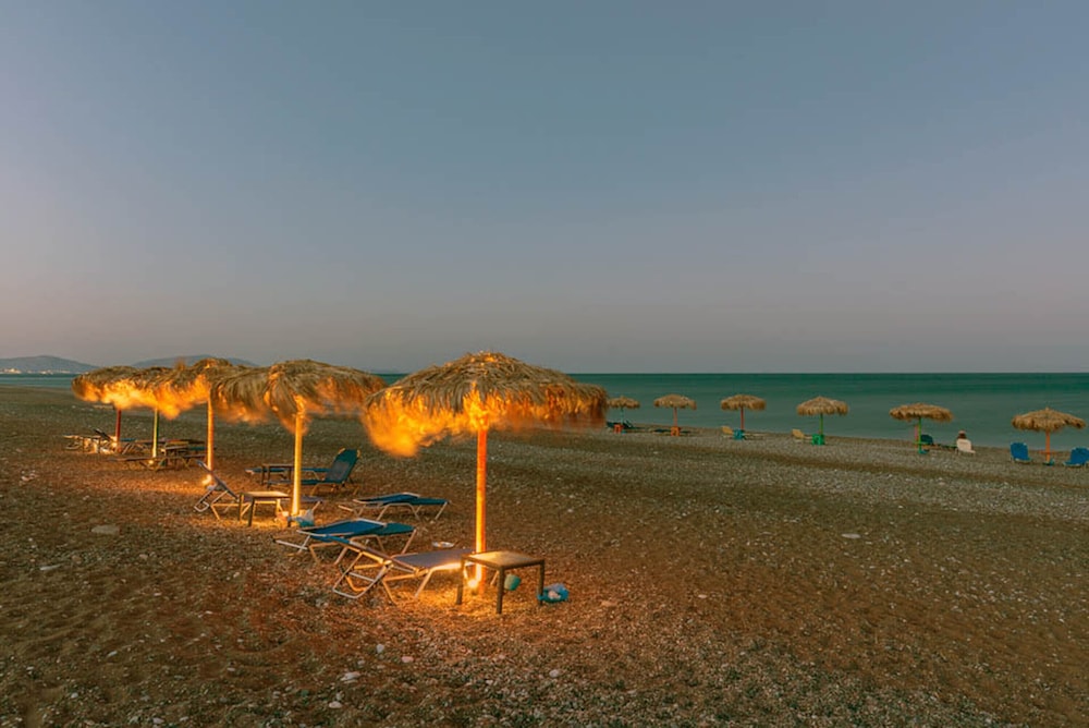 Mojito Beach Rooms 45/52