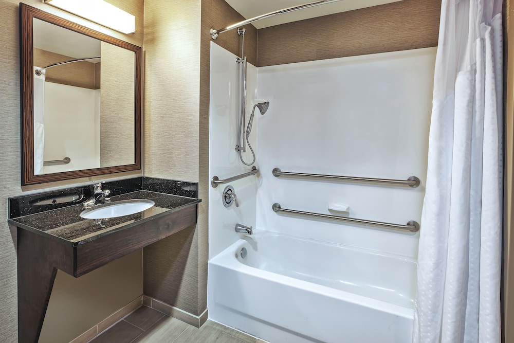 Holiday Inn Express & Suites Dayton South - I-675 14/48