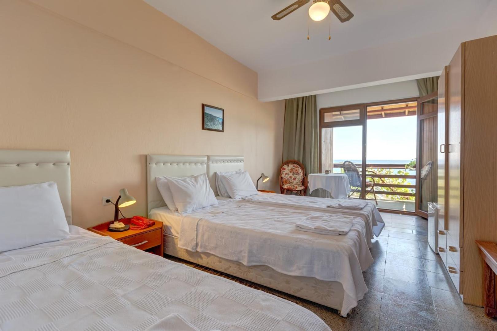 Assos Terrace Hotel 11/37
