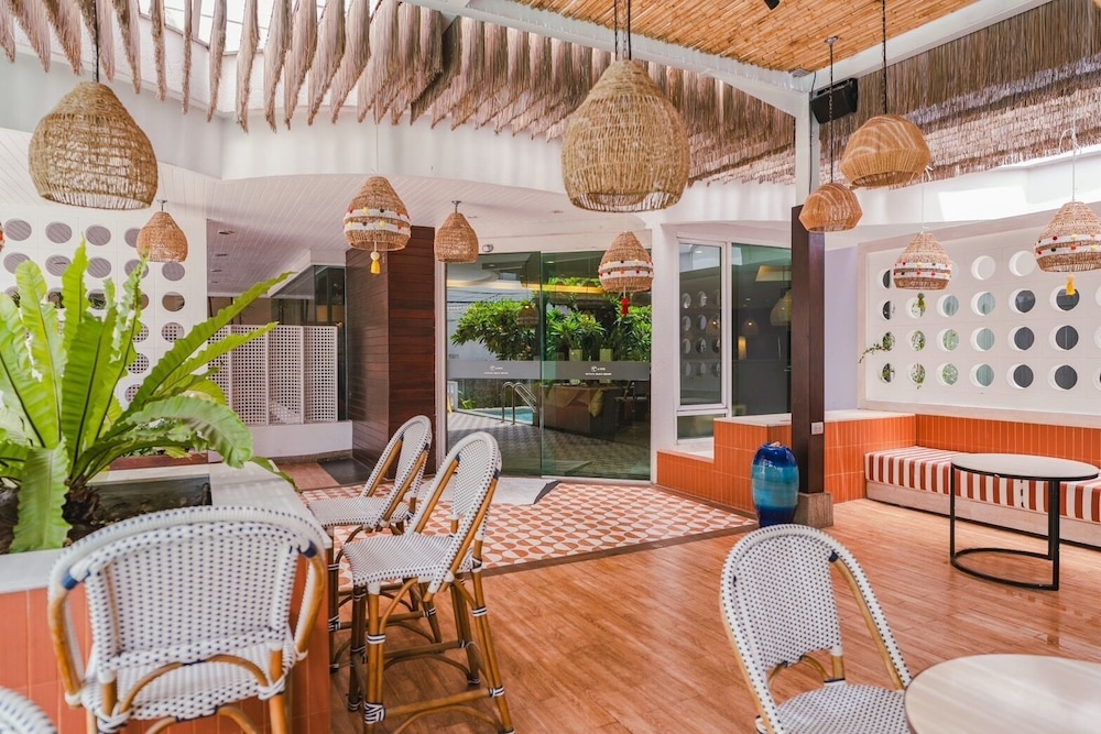 A-ONE Pattaya Beach Resort 56/67