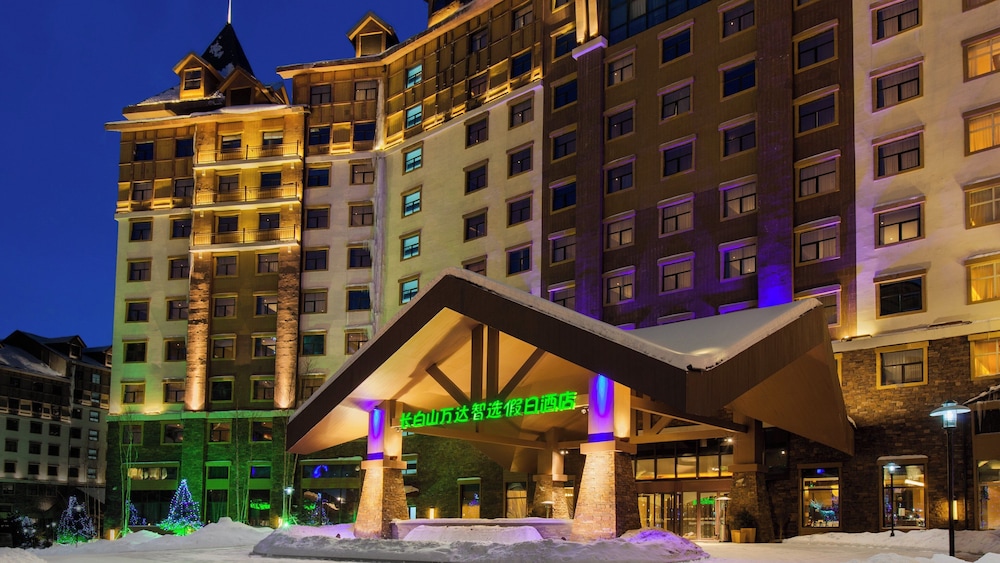 HOLIDAY INN EXPRESS CHANGBAISHAN 5/49