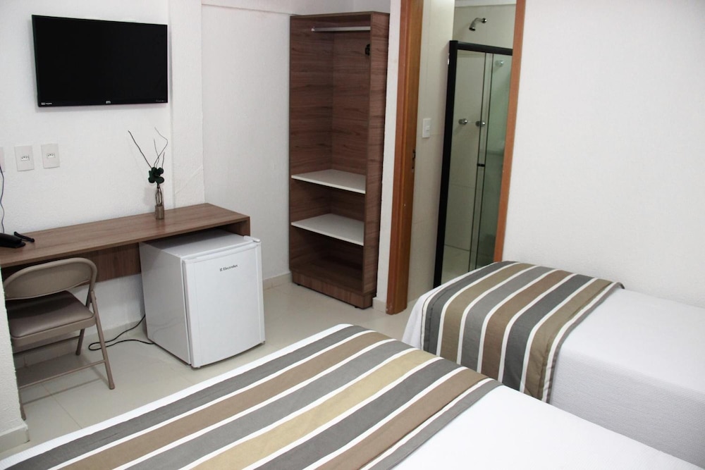 Conde Hotel 26/67