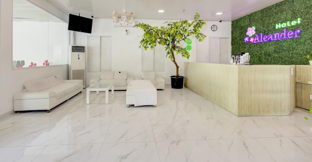 Lobby at Capital O 4002 Aleander Hotel, JAKARTA