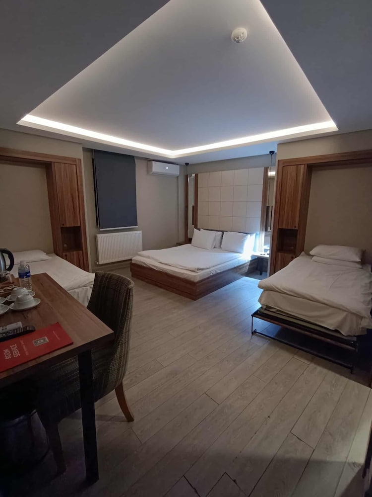 Arach Hotel Harbiye 36/73