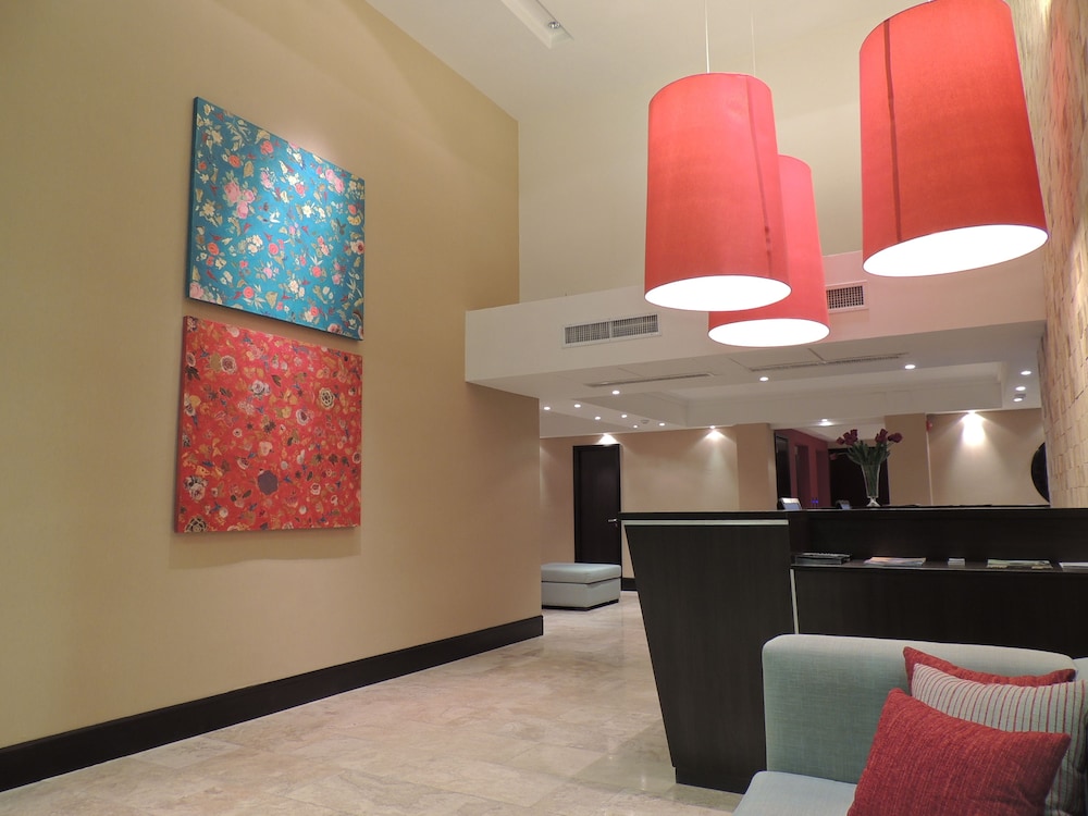Premium Tower Suites San Luis 10/60