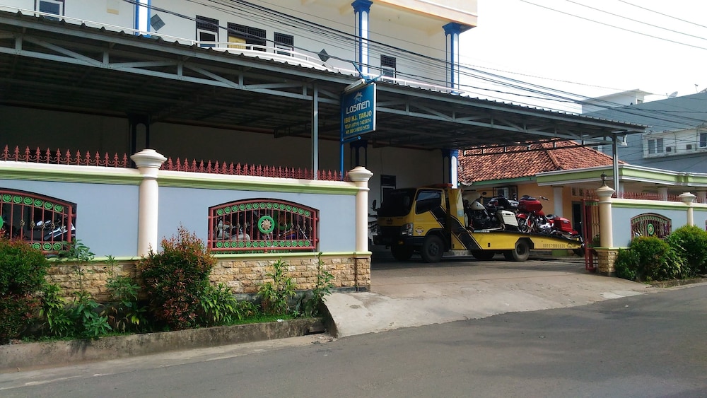 Losmen Ibu Hj. Tarjo 15/20
