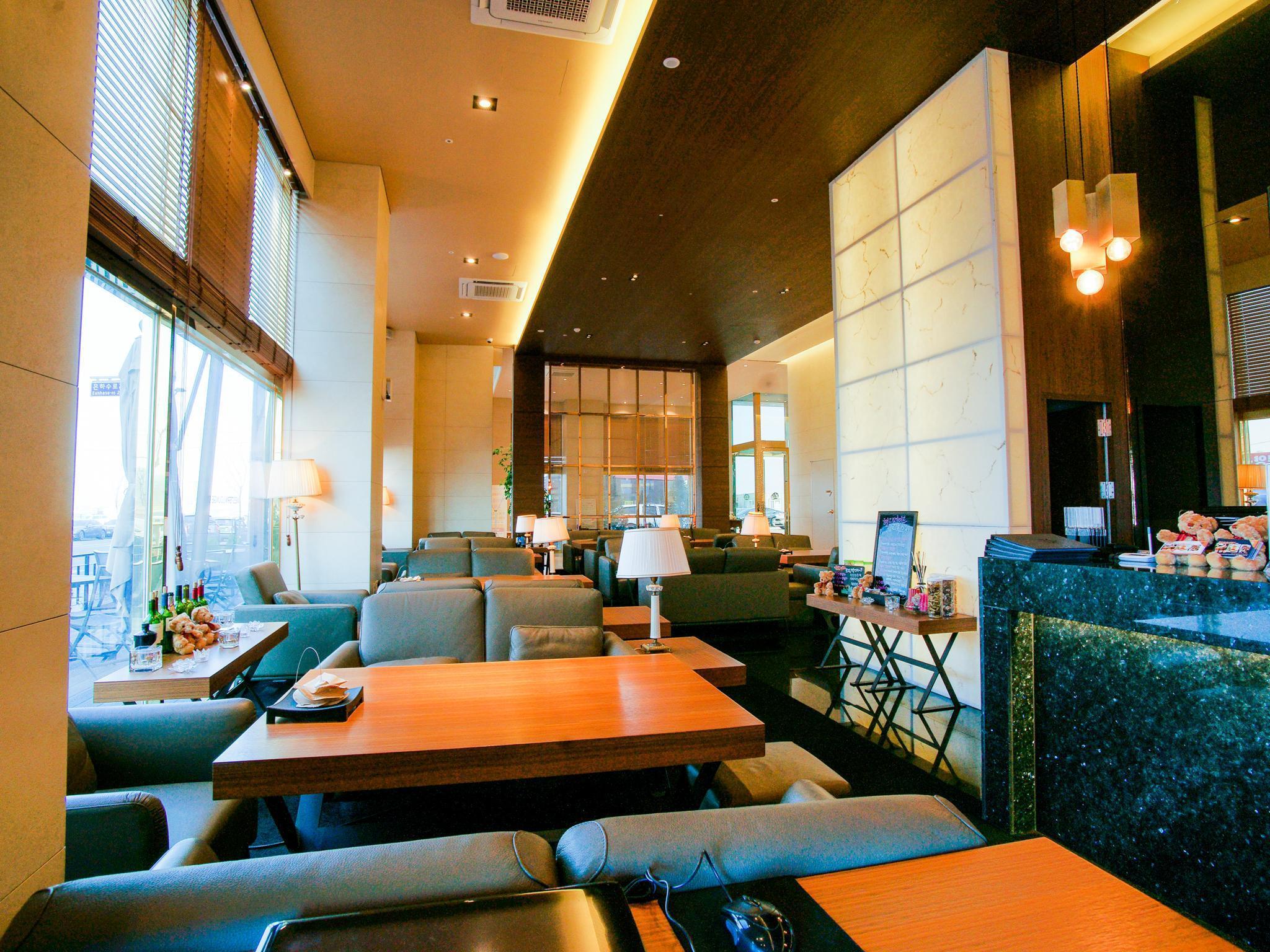 Stellar Hotel Yeongjong 41/50